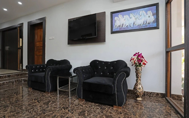 OYO Flagship 24789 Sidharth Residency