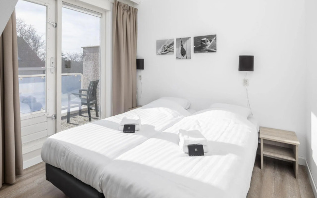 Beachside Bungalow Near Beach