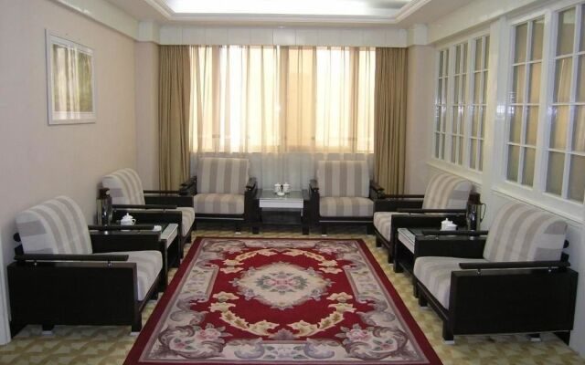 Yuwan Hotel
