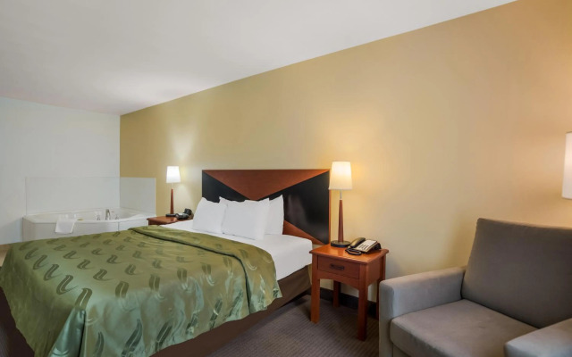 Quality Inn & Suites Chambersburg Northeast