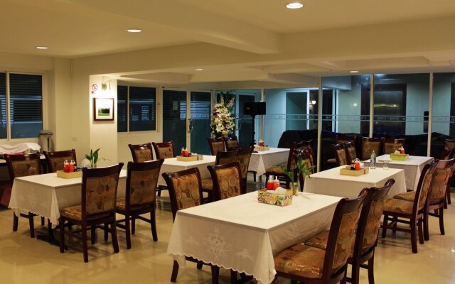 Miloft Sathorn hotel