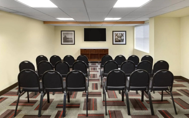 Four Points by Sheraton Surrey