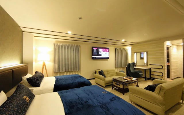 Green Rich Hotel Matsue eki Across