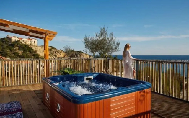 Hotel Menel - The Tree House