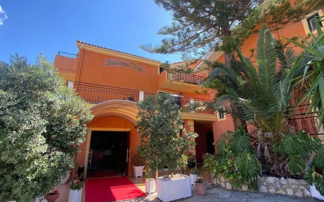 Sunrise Inn Hotel