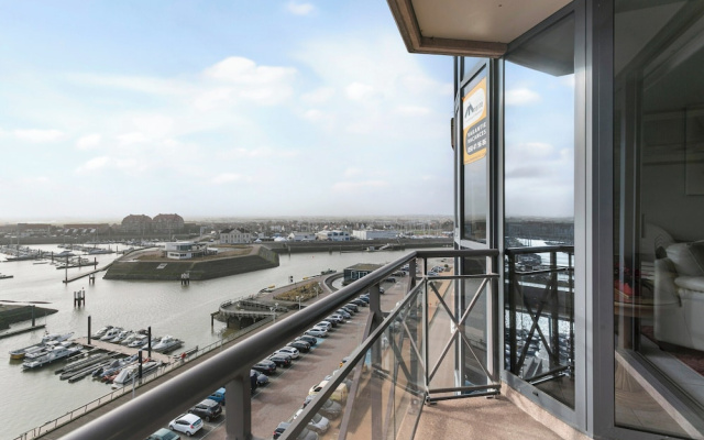 Apartment in Blankenberge With Marina Views