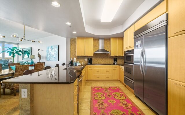 Crd1106 3 Bedroom Condo