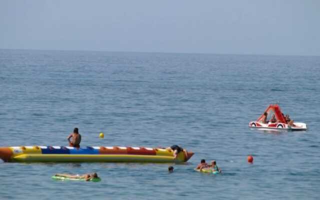 Eleni Beach Hotel