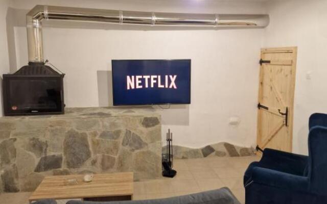 Aprosmeno Jacuzzi House 3 With Private Pool