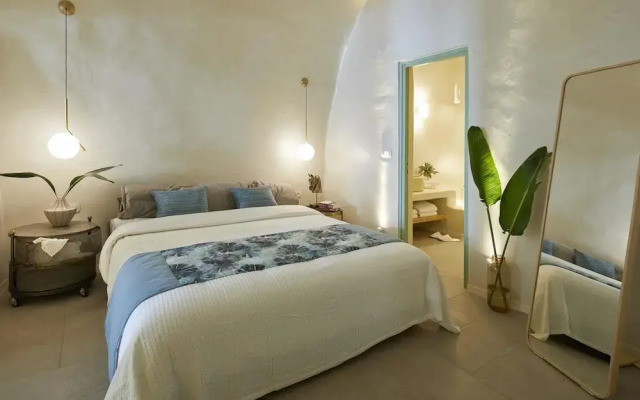 Gitsa Cliff Luxury Villa