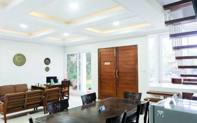Villa Prambanan Jogja with Private Swimming Pool by Simply Homy