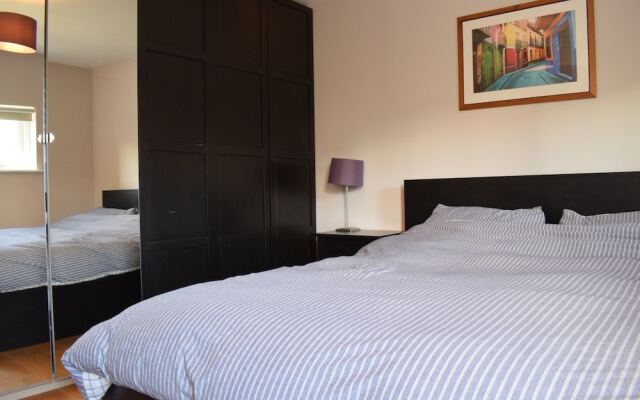 1 Bedroom Apartment in Dalston With Balcony