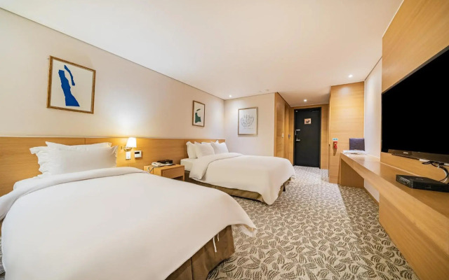 Hotel Biz Inn