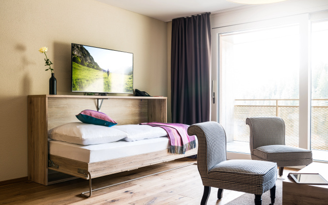 Peaks Place – Guest Rooms – Laax