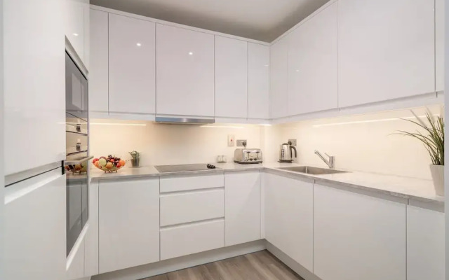 Madika Homes Stunning 2-bed Apartment in Colindale