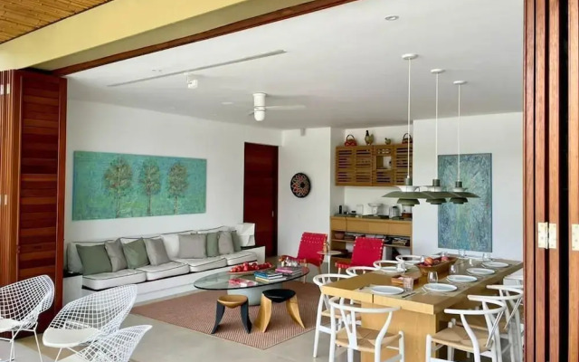 Yeguas 102 by Wynwood House