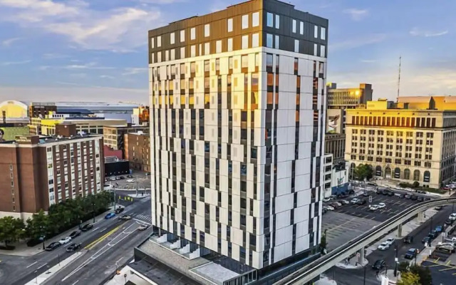 Downtown Detroit Apartments by Landing
