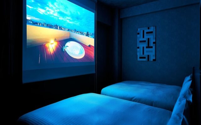 Lacer Okinawa Naha Miebashi