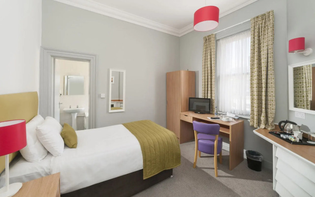 The Carlton Hotel