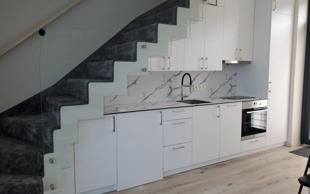 Naujos statybos kotedžo Ąžuolo Istorija nuoma Šventojoje!