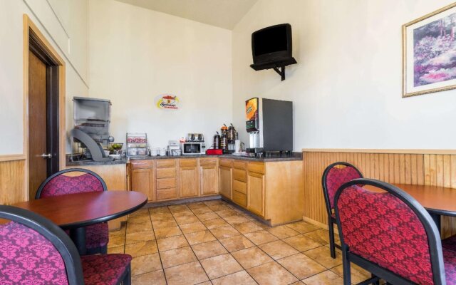 Super 8 By Wyndham Fergus Falls