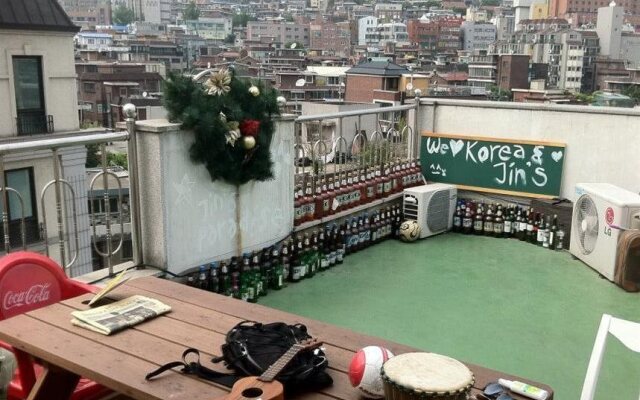 Jin's Paradise Hostel