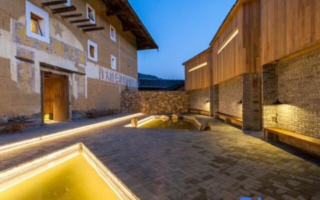 Yunshui Ruyi Travel And DL Tulou Culture B&B