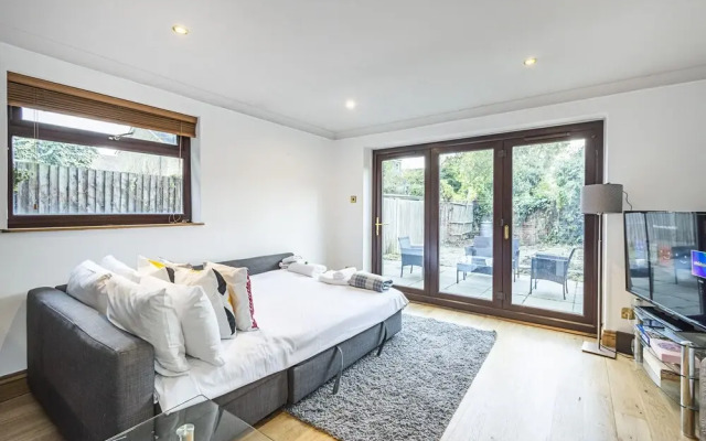 Homes On Tap - East Dulwich Great Central Location