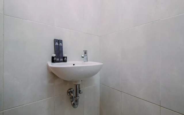 Comfy Studio At Evenciio Margonda Apartment