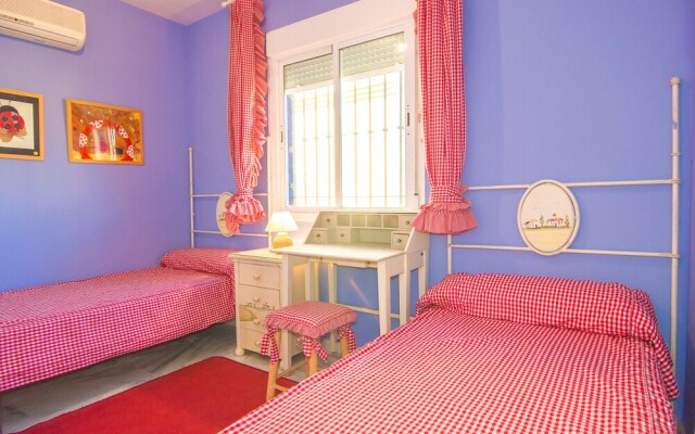 OleHolidays Azalea Playa junto a Puerto Banús