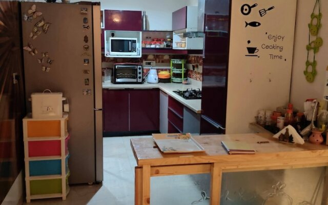 Room in Condo - 'mount View Double-bed' By Aparna Bienvenue !