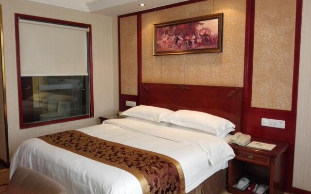 Vienna Hotel Nanyang People Road