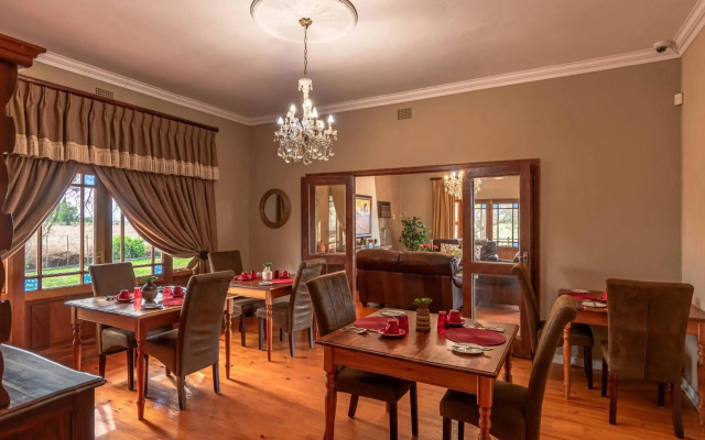 Mooiplaas Guesthouse