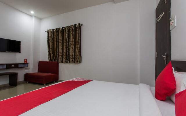 OYO 9969 Hotel Kshipra Dham