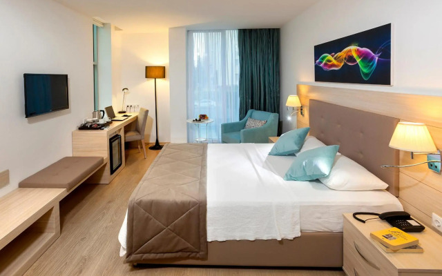 The Room Hotel