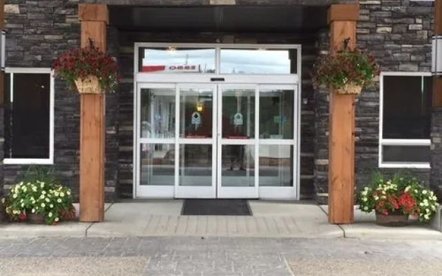 The Kanata by BCMInns Whitecourt