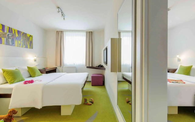 SleepinRoomz Boutique Hotel