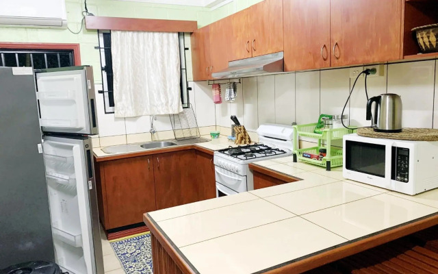 Elizabeth Accomodation-Your Home Away from Home