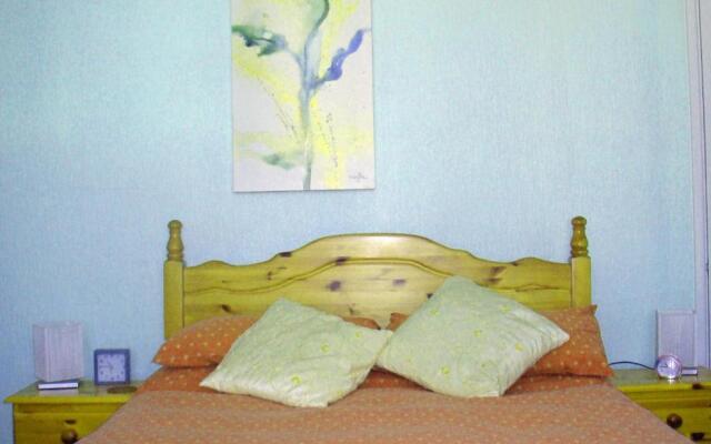 Harlequin Guest House