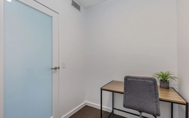 KOZYGURU BRISBANE ONE 1Bed APT Parking
