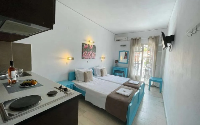 Stratos Hotel