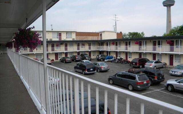 Fairway Inn by the Falls