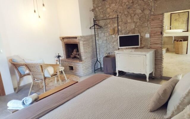 Cal Nou 9 - Gastro & Rural Rooms - Adults Only
