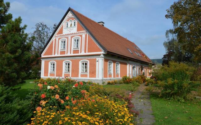 Růžová chalupa u Šimánků