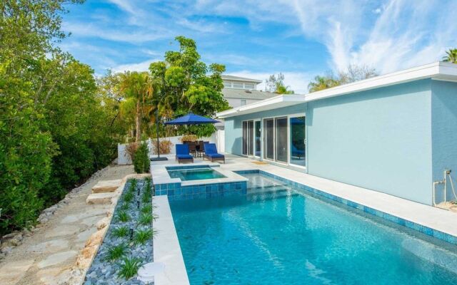 Bamboo Bungalow