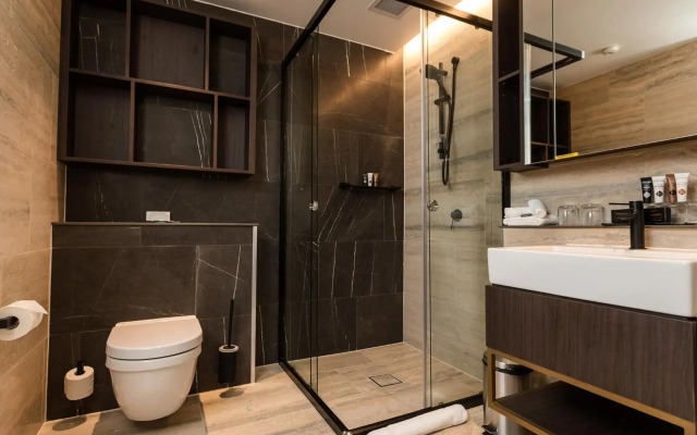 The Branksome Hotel And Residences