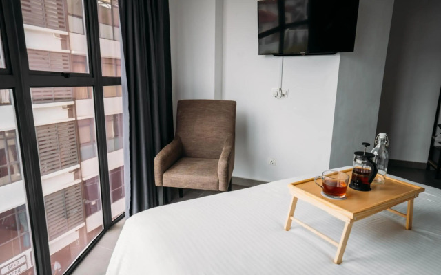 B Lot Hotel