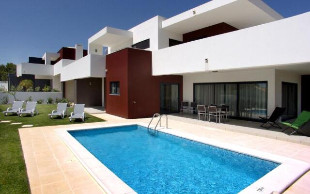 Villas Novochoro - Large Garden- Heatable Pool