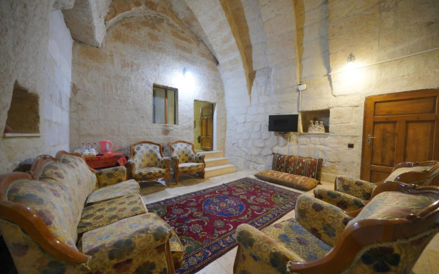 View Cave Hotel