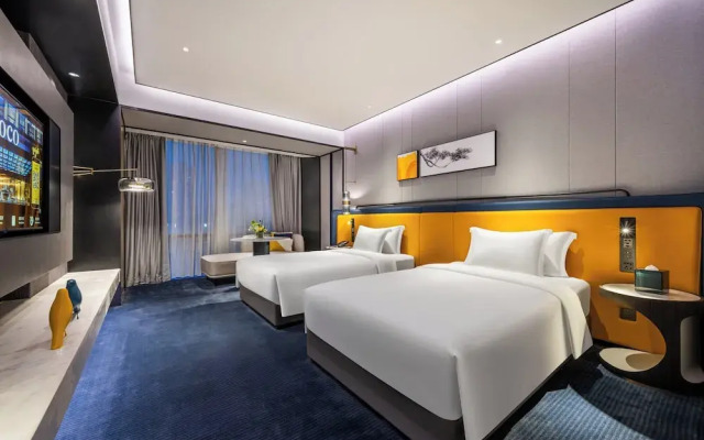 voco Hefei Binhu by IHG